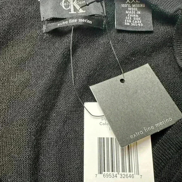 NWT! CALVIN KLEIN Sweater 100% Extra Fine MERINO WOOL BLACK V Neck (XXL) - Picture 7 of 7